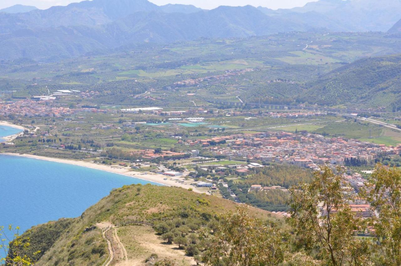 Casa Benny Difronte Al Mare Apartment Oliveri Luaran gambar